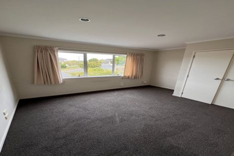 Photo of property in 9 Canyon Drive, Oteha, Auckland, 0632