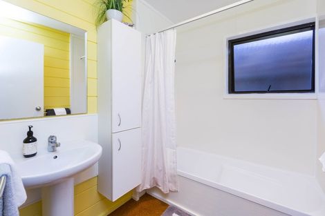 Photo of property in 17 Forest Road, Pinehaven, Upper Hutt, 5019