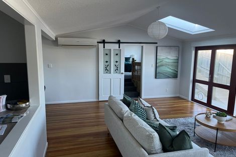 Photo of property in 2 Anzia Way, Johnsonville, Wellington, 6037