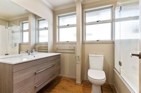 Photo of property in 112 Isabel Street, Whangamata, 3620