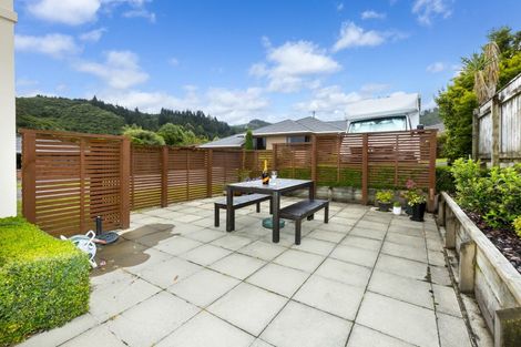 Photo of property in 15 Ormrod Grove, Riverstone Terraces, Upper Hutt, 5018