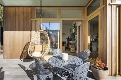 Photo of property in 111 Brougham Street, Mount Victoria, Wellington, 6011