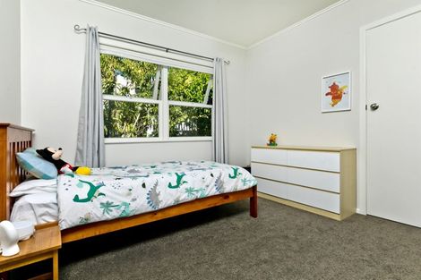 Photo of property in 38 Woodside Road, Massey, Auckland, 0614