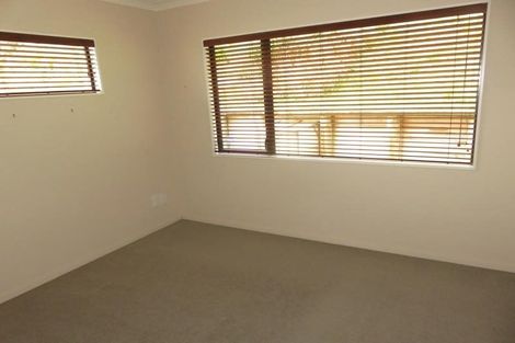 Photo of property in 35 Waverton Terrace, Churton Park, Wellington, 6037