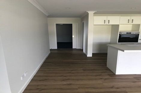 Photo of property in 9 Pukatea Lane, Kinloch, Taupo, 3377