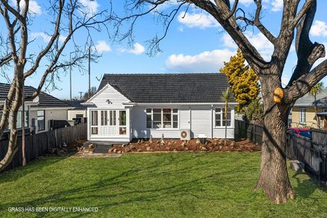 Photo of property in 325 Wainoni Road, Avondale, Christchurch, 8061