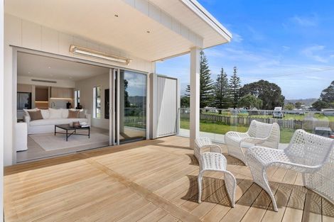 Photo of property in 124 Ranfurly Road, Whangamata, 3620