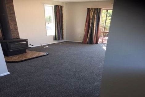 Photo of property in 2/73 Solomon Avenue, Redwood, Christchurch, 8051