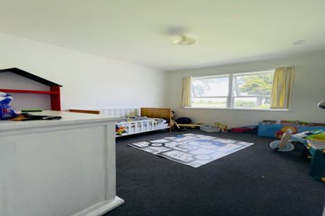 Photo of property in 27 Cossey Road, Drury, 2577