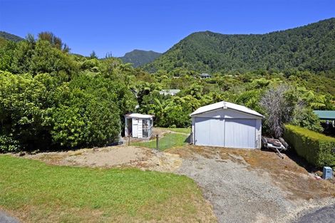 Photo of property in 20 Nikau Street, Duncan Bay, Rai Valley, 7195