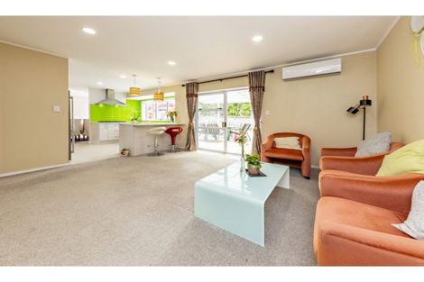 Photo of property in 147 Millhouse Drive, Golflands, Auckland, 2013