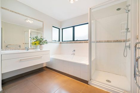 Photo of property in 19 Summerfield Lane, Albany, Auckland, 0632