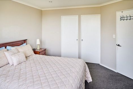 Photo of property in 23 View Road, Titahi Bay, Porirua, 5022