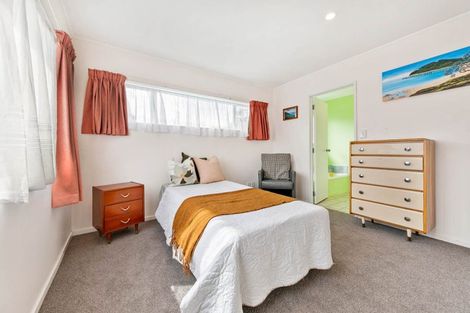 Photo of property in 678 Te Atatu Road, Te Atatu Peninsula, Auckland, 0610