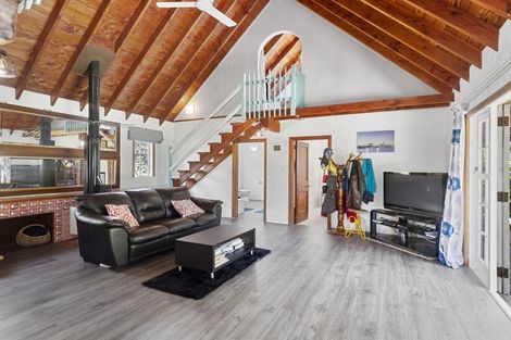 Photo of property in 21 Waimanu Place, Point Wells, Warkworth, 0986