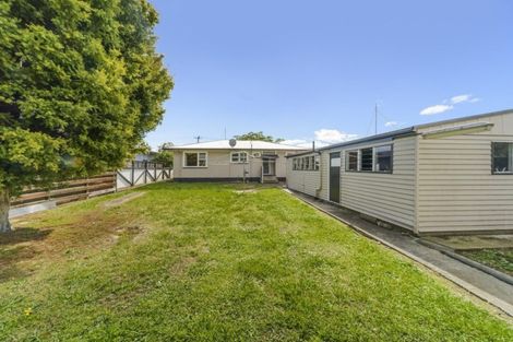 Photo of property in 48 Duff Crescent, Highbury, Palmerston North, 4412