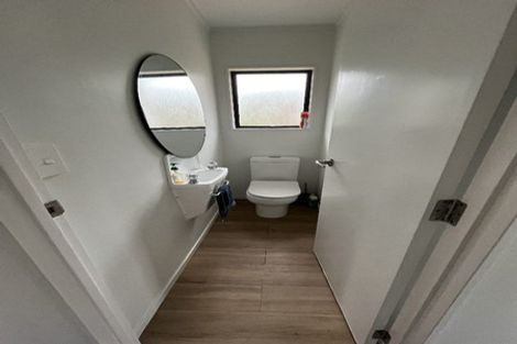 Photo of property in 77 Vipond Road, Stanmore Bay, Whangaparaoa, 0932