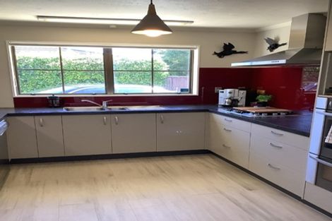 Photo of property in 14b Nikau Grove, Woburn, Lower Hutt, 5010