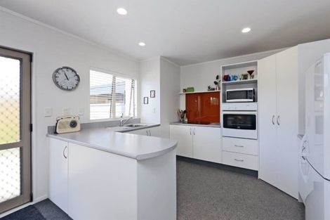 Photo of property in 3/305 Park Road South, Akina, Hastings, 4122