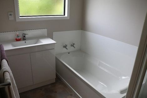 Photo of property in 52 Saint James Street, Richmond Heights, Taupo, 3330