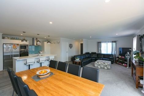 Photo of property in 31 Jules Crescent, Bell Block, New Plymouth, 4312