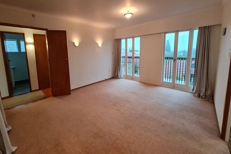 Photo of property in 46 Exmouth Road, Northcote, Auckland, 0627