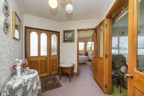 Photo of property in 16 Ashford Avenue, Hokowhitu, Palmerston North, 4410