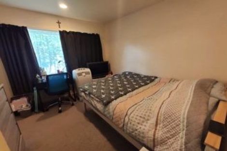 Photo of property in 1/40 Edgeworth Road, Glenfield, Auckland, 0629