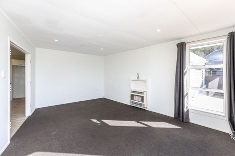 Photo of property in 11a Newlyn Place, Welbourn, New Plymouth, 4312