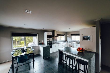 Photo of property in 12 Liberty Grove, Kelvin Grove, Palmerston North, 4414