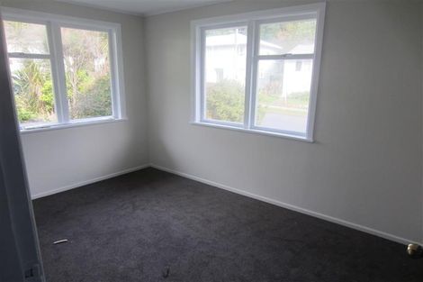 Photo of property in 208 Sievers Grove, Cannons Creek, Porirua, 5024