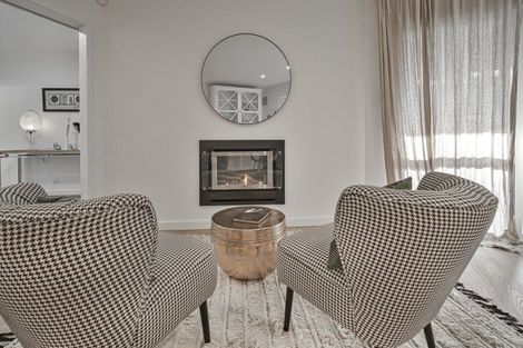 Photo of property in 42 Iona Road, Havelock North, 4130