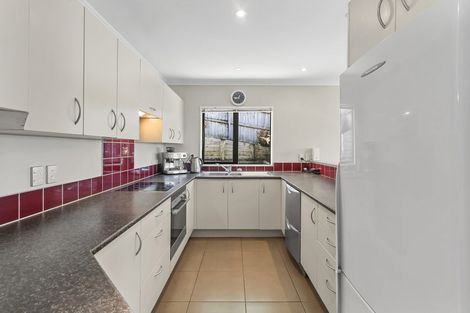 Photo of property in 1/271 Sturges Road, Henderson, Auckland, 0612