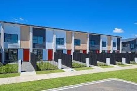 Photo of property in 87 Battalion Drive, Papakura, 2110