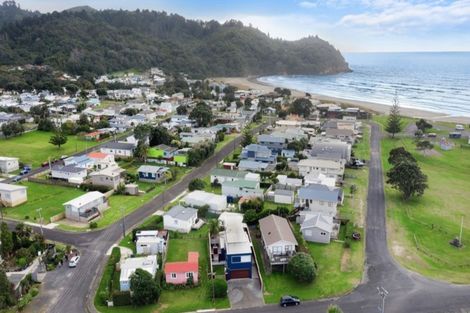 Photo of property in 18 Brighton Road, Waihi Beach, 3611
