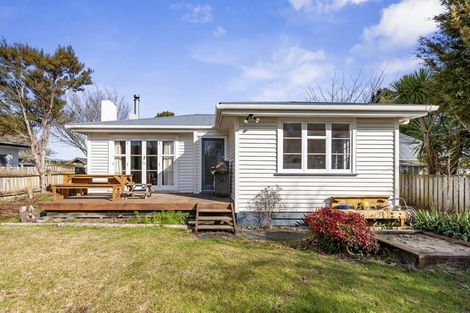 Photo of property in 37 Tongariro Road, Turangi, 3334