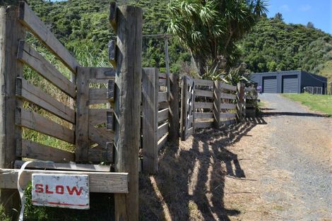 Photo of property in 177 Te Mahoe Road, Mokau, 4376