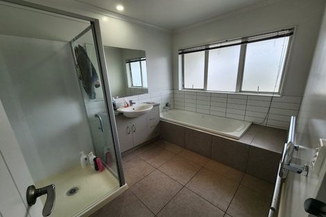 Photo of property in 3/10 Salford Crescent, Flat Bush, Auckland, 2019