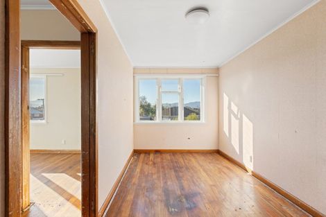 Photo of property in 8-10 Dix Crescent, Riversdale, Blenheim, 7201