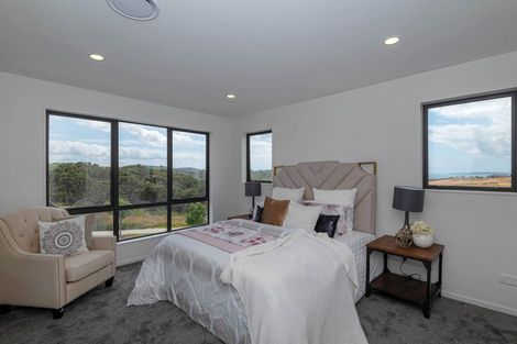 Photo of property in 10 Rockpool Road, Orewa, 0931