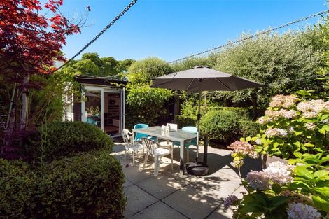 Photo of property in 93 Marine Parade, Mount Maunganui, 3116