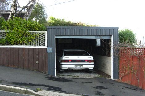 Photo of property in 24 Athol Place, Ravensbourne, Dunedin, 9022