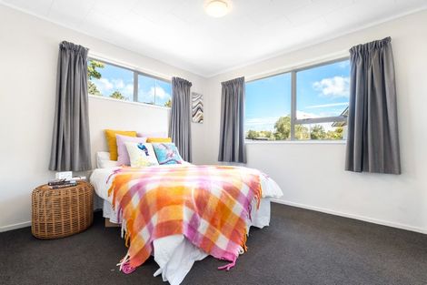 Photo of property in 95 Riverpark Crescent, Henderson, Auckland, 0610