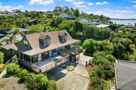Photo of property in 12 Cooper Road, Stanmore Bay, Whangaparaoa, 0932
