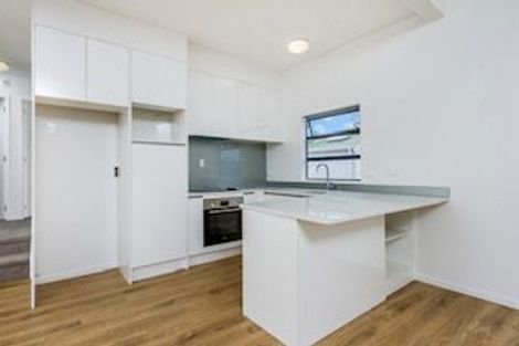Photo of property in 420/18 Sunnyhaven Avenue, Beach Haven, Auckland, 0626