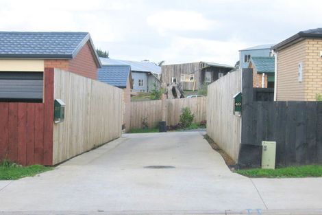 Photo of property in 49 Woodbank Drive, Glen Eden, Auckland, 0602