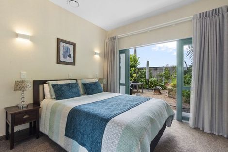 Photo of property in 2 Minchin Crescent, St Andrews, Hamilton, 3200