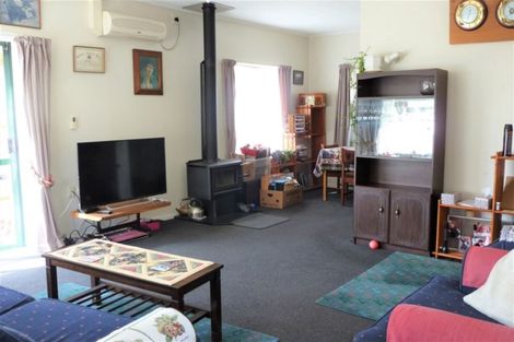 Photo of property in 4 Cornwall Street, Picton, 7220