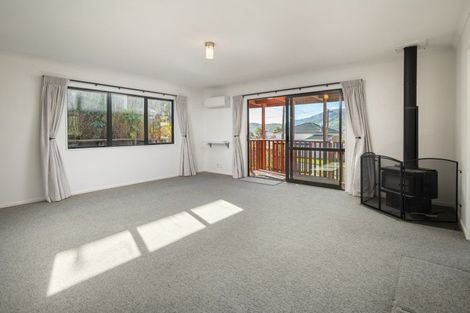 Photo of property in 5a Cornwall Street, Picton, 7220
