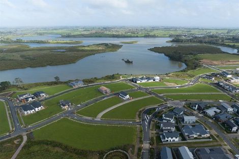 Photo of property in 240 Park Estate Road, Rosehill, Papakura, 2113